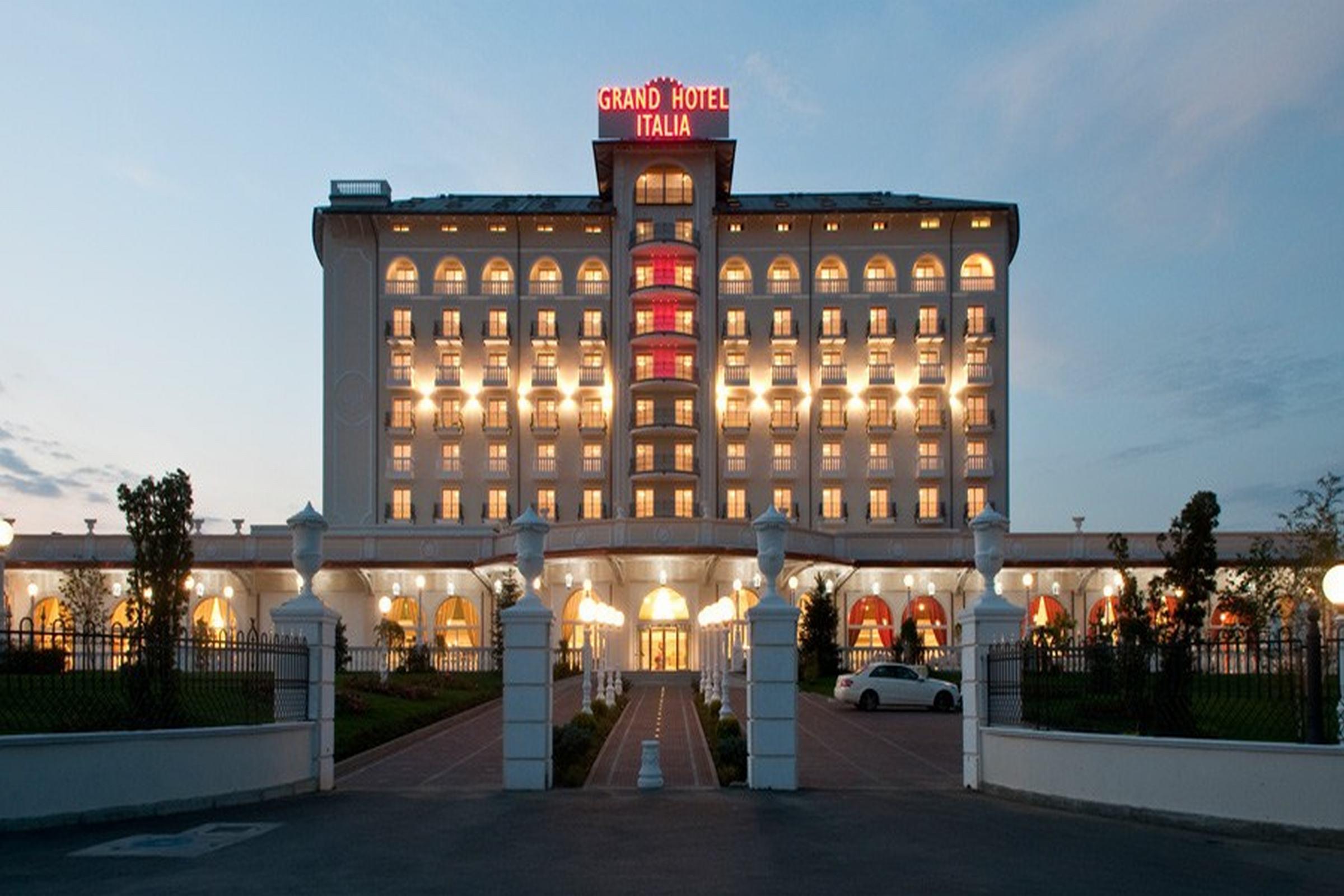 Grand Hotel Italia Kaloşvar Dış mekan fotoğraf